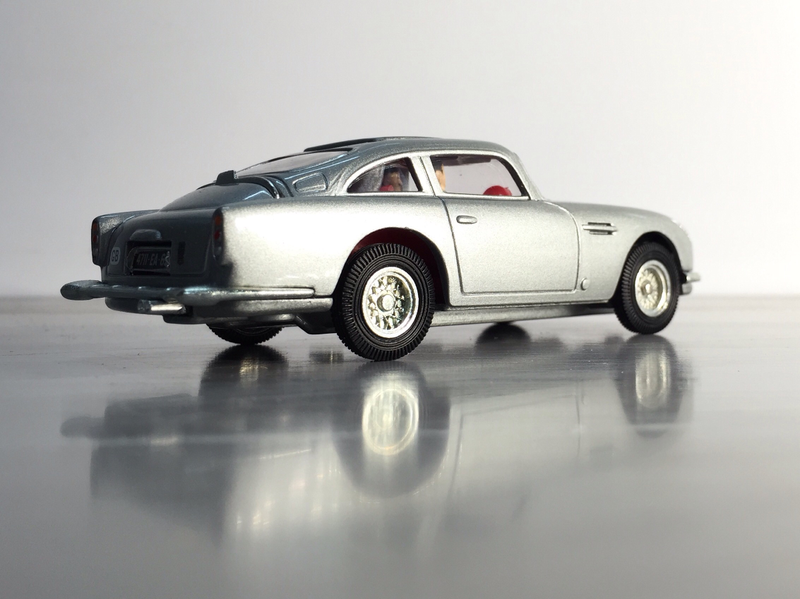 Illustration for article titled Martin, Aston Martin by Corgi